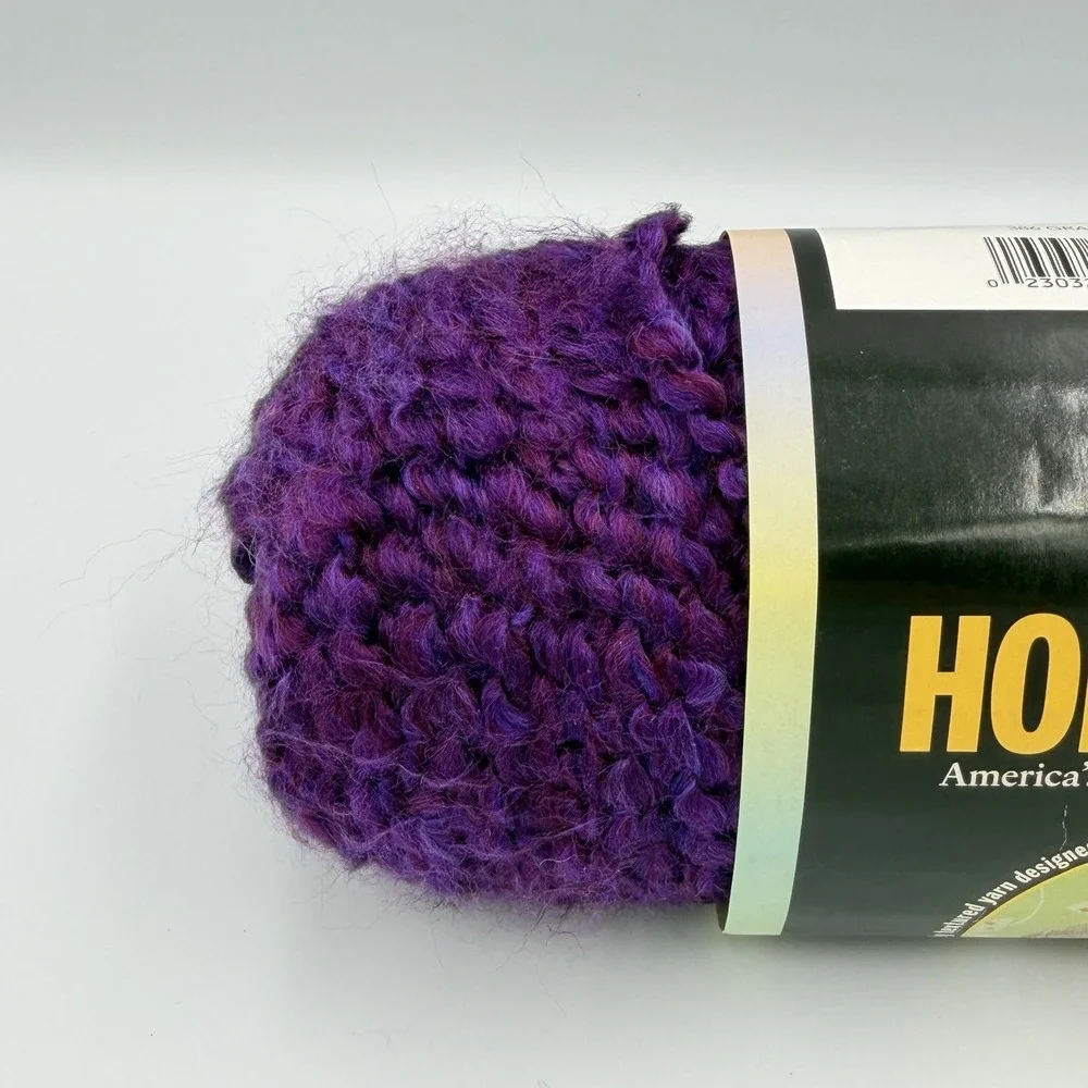Lion Brand Homespun Yarn Grape 386 Purple Bulky 5 Textured 6 oz 185 Yards USA